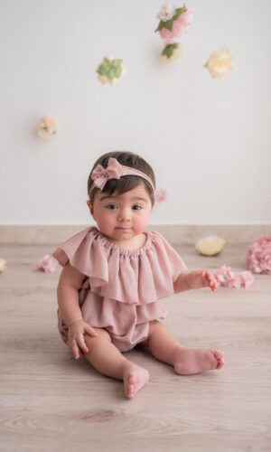 romper chiffon scollo a barca sartoria partenopea Enza Alfano sartoriale made in italy sitter bimba bambini festa della mamma smash cake