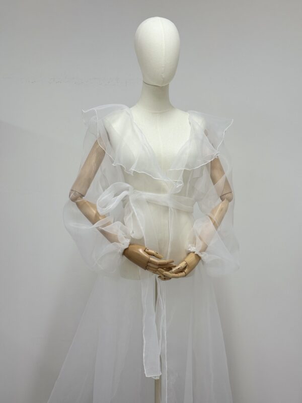 Aiko sartoria partenopea Francesca guerrini Asia iovino sartoriale made in italy abito maternità tulle trasparente