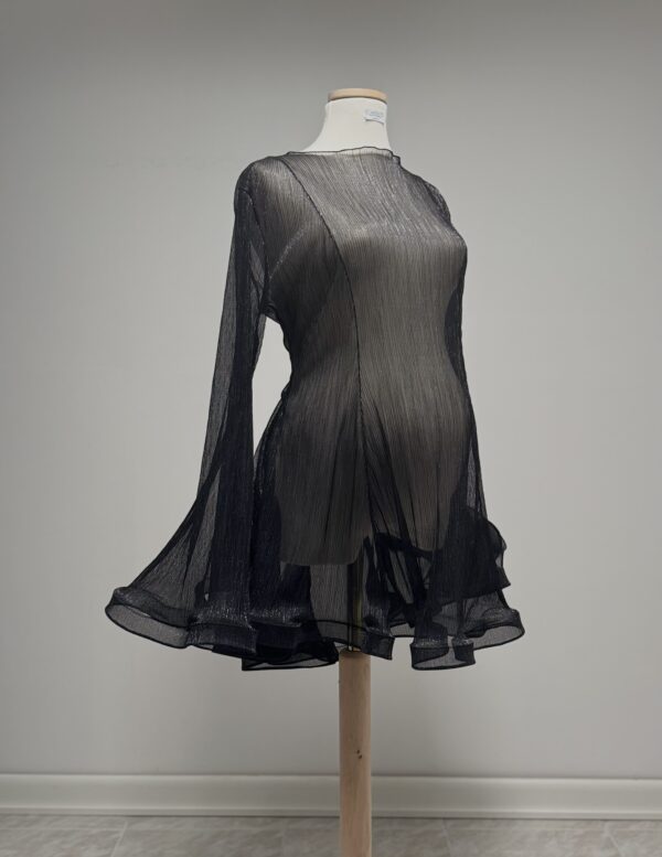 Lilium Black Wave Hem