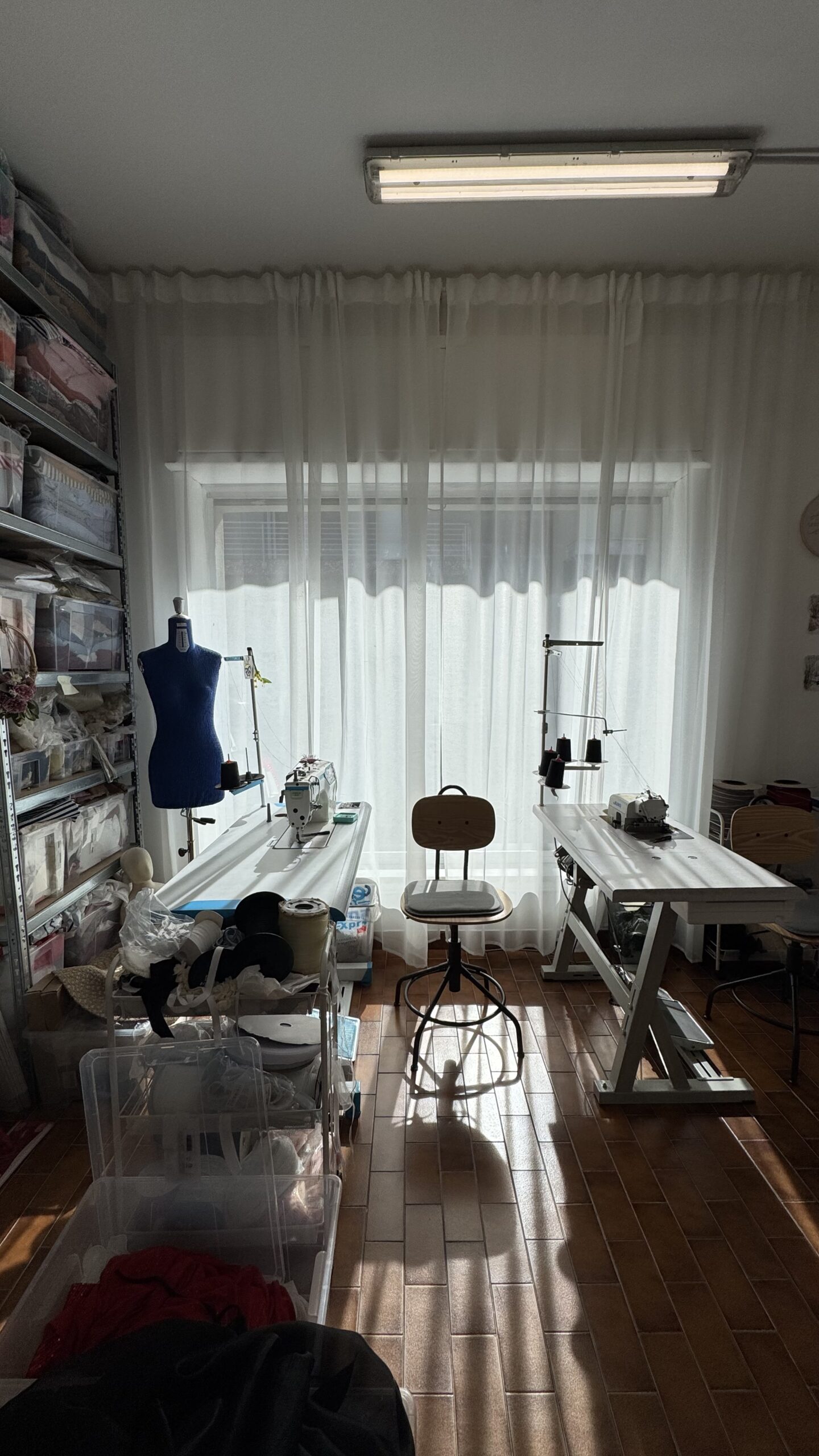 sartoria interno negozio nuovo